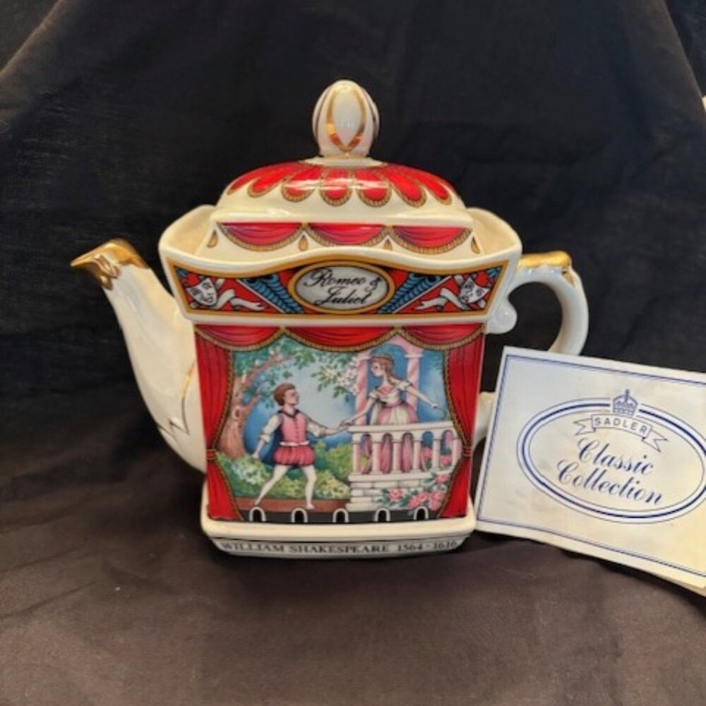 SADLER ROMEO AND JULIET TEAPOT